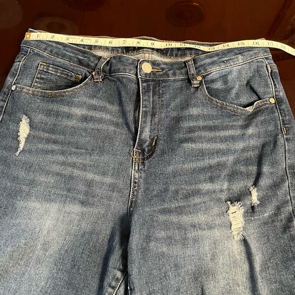 Women’s cropped blue jeans ripped size 15. Waist 31 Indigo Rein curvy - Picture 11 of 11